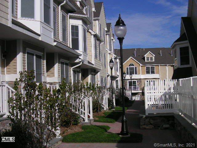 85 Camp Avenue - Photo 1