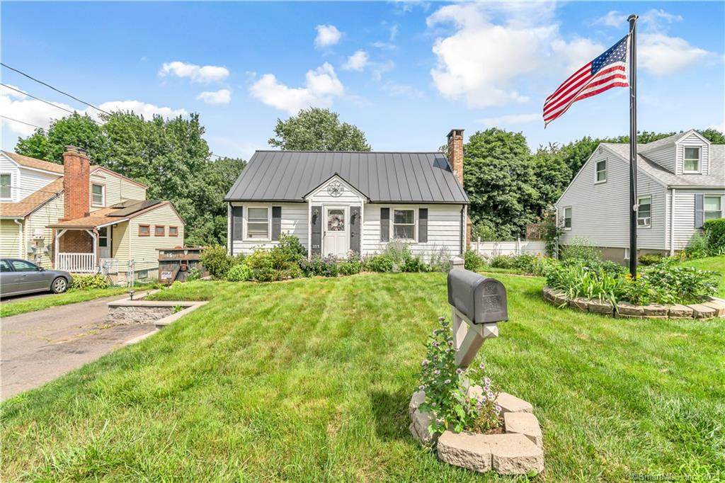 177 Maple Avenue - Photo 1