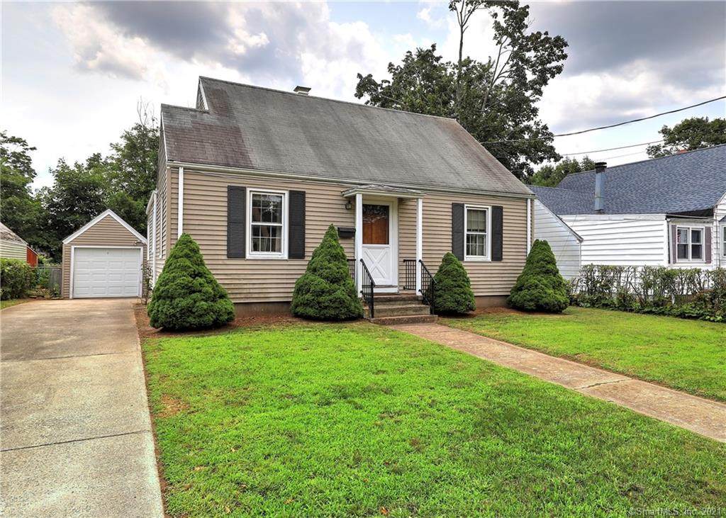 174 Bradley Avenue - Photo 1