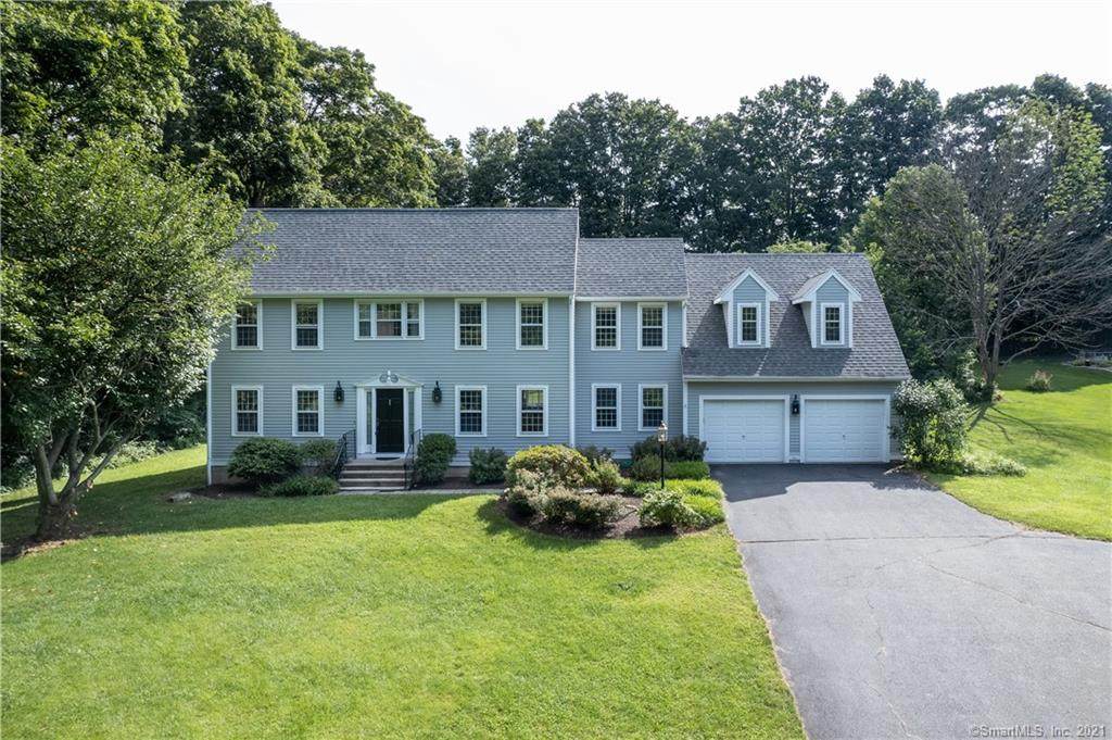33 Country Lane - Photo 1