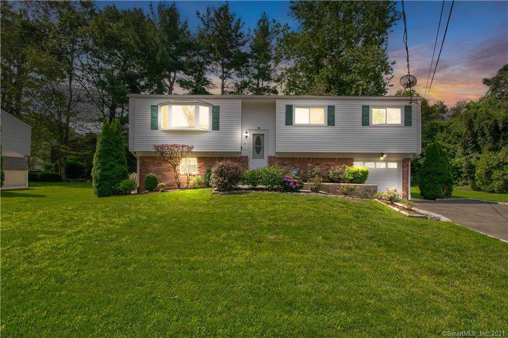35 Donata Lane - Photo 1