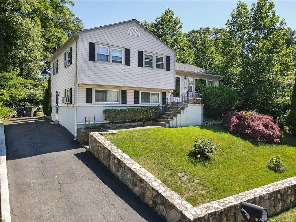 25 Lakeside Drive - Photo 1