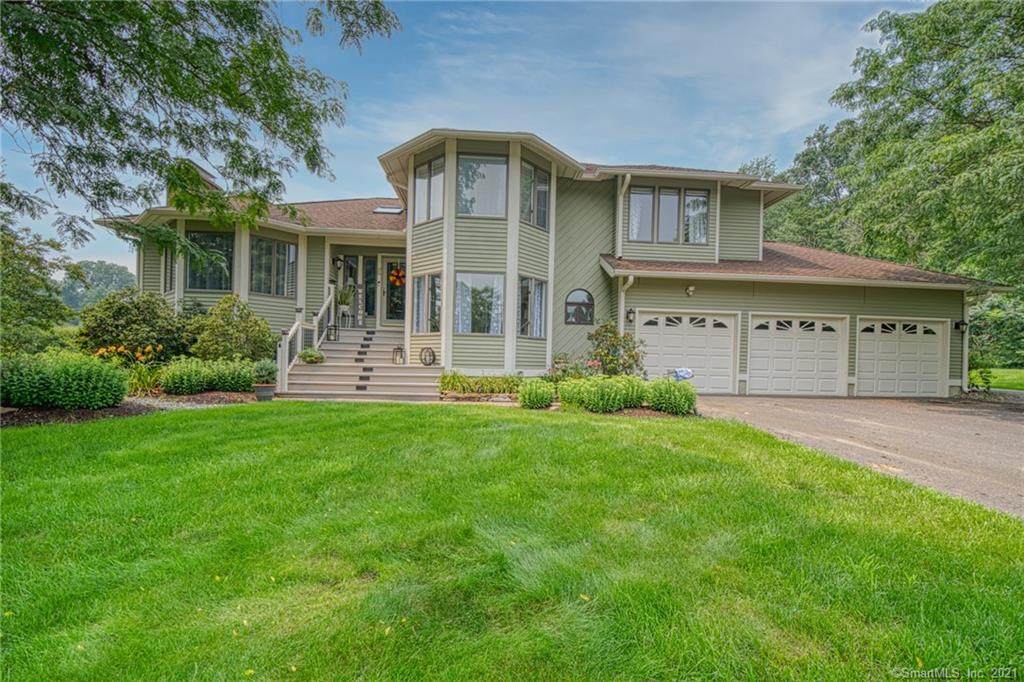 43 Pondview Drive - Photo 1