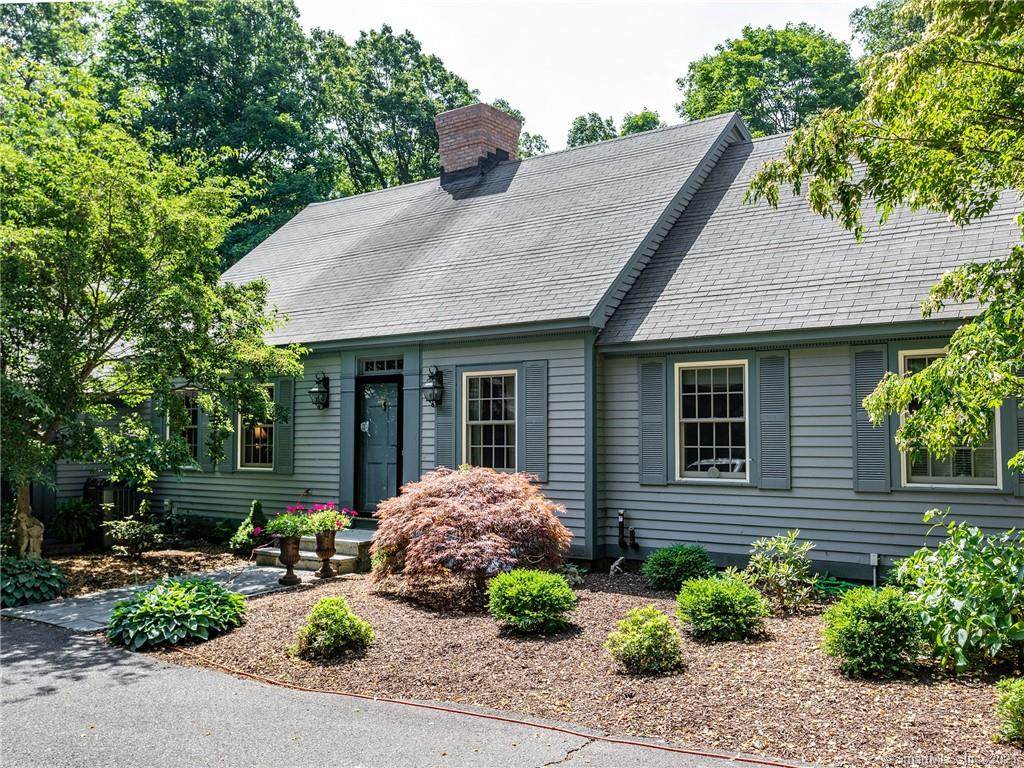 122 Crest Road - Photo 1