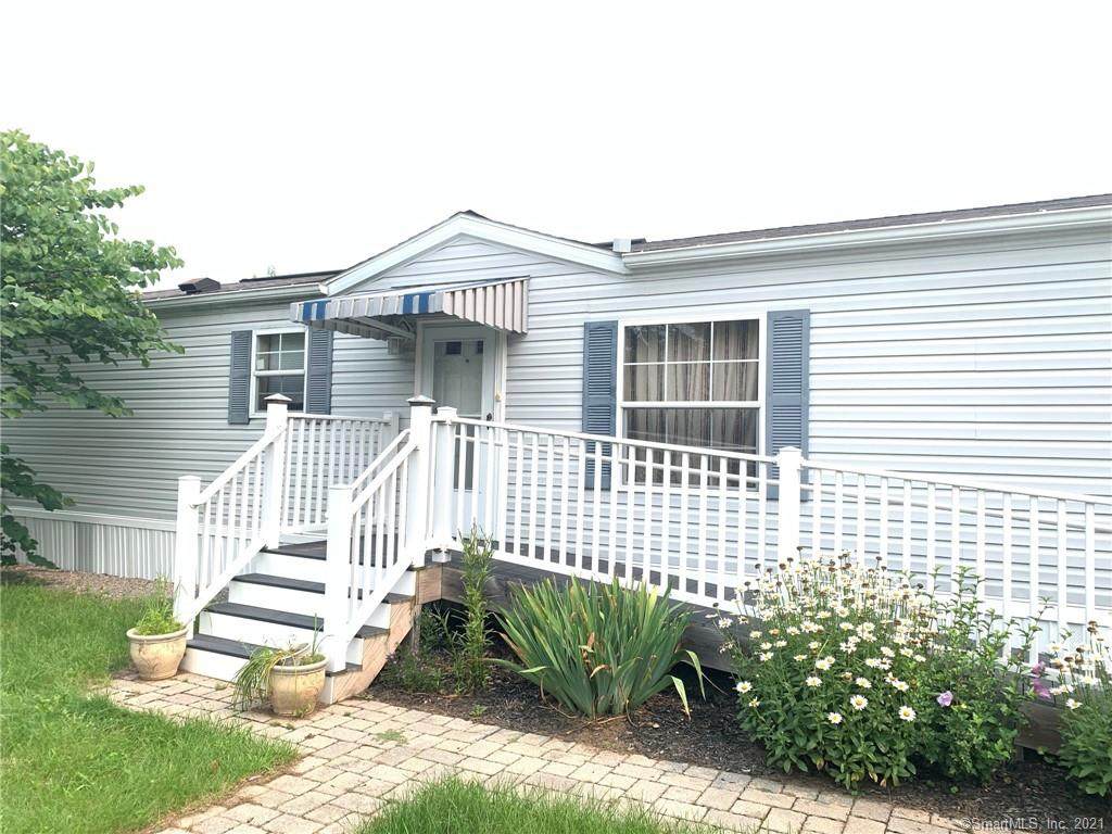 33 Basswood Street - Photo 1