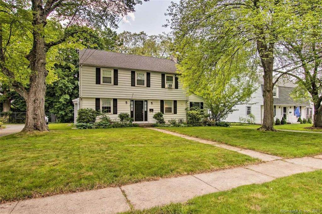 30 Lincoln Avenue - Photo 1