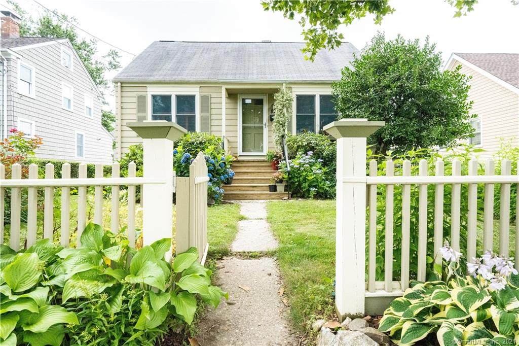 827 Riverside Drive - Photo 1