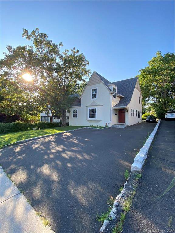 55 Strawberry Hill Court - Photo 1