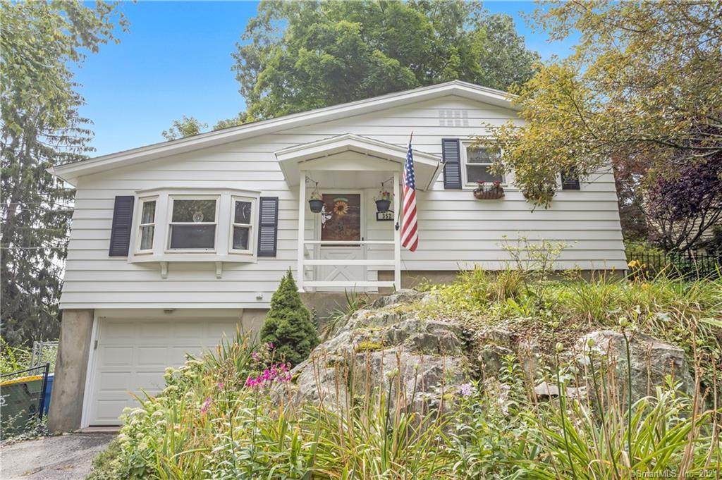 352 Robinwood Road - Photo 1