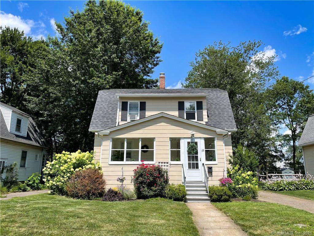 118 Englewood Avenue - Photo 1