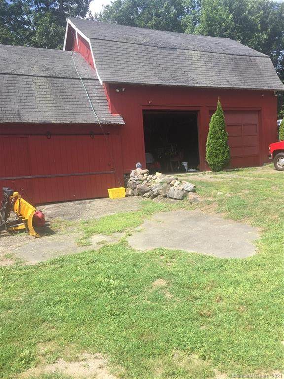 28 Pine Hollow Drive - Photo 1