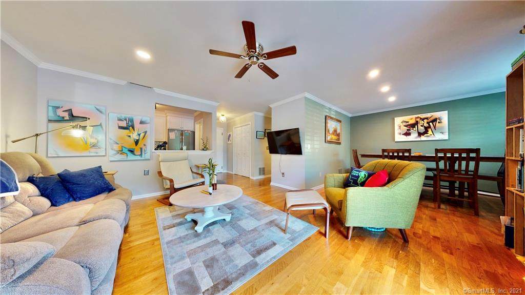 101 Mariners Walk - Photo 1