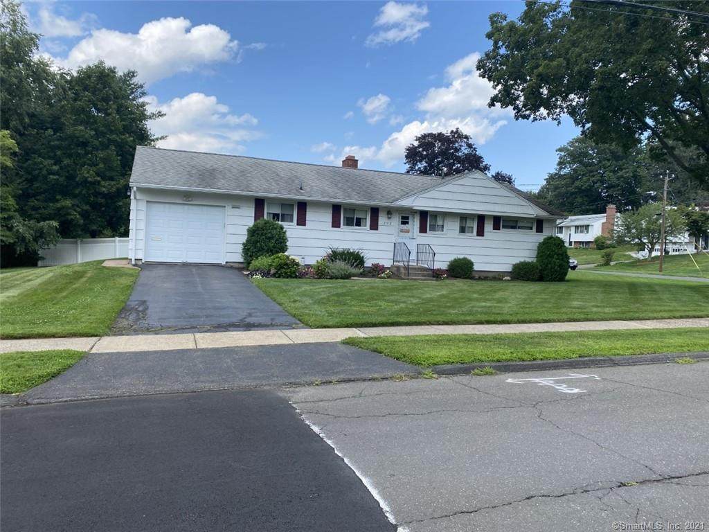 202 Elmfield Street - Photo 1