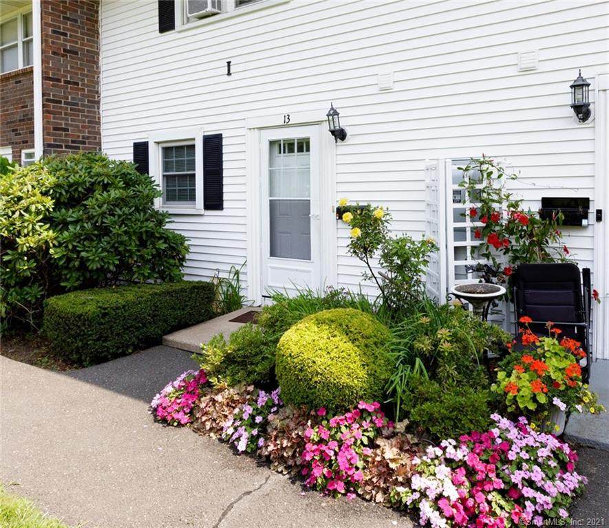245 Cherry Avenue - Photo 1
