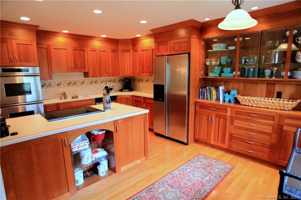 8 Laurel Drive - Photo 1