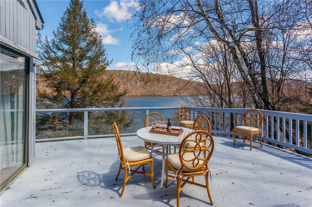 8 Ledgewood Drive - Photo 1
