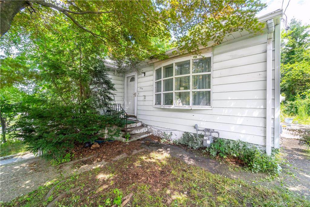 105 Raymond Street - Photo 1