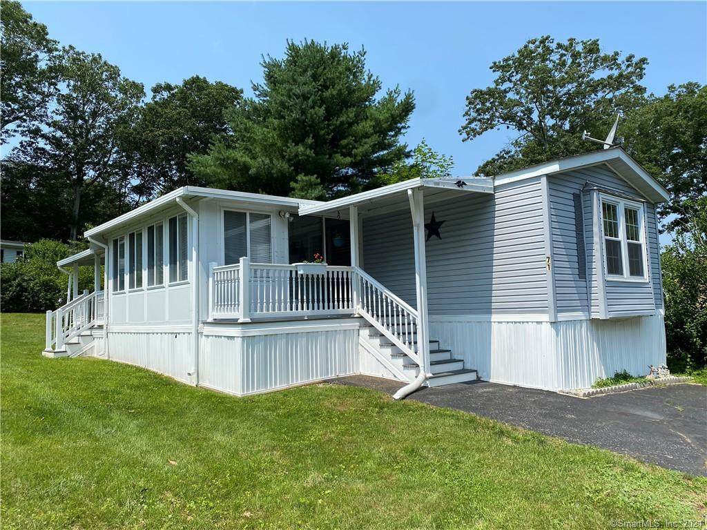 71 Circle Drive - Photo 1