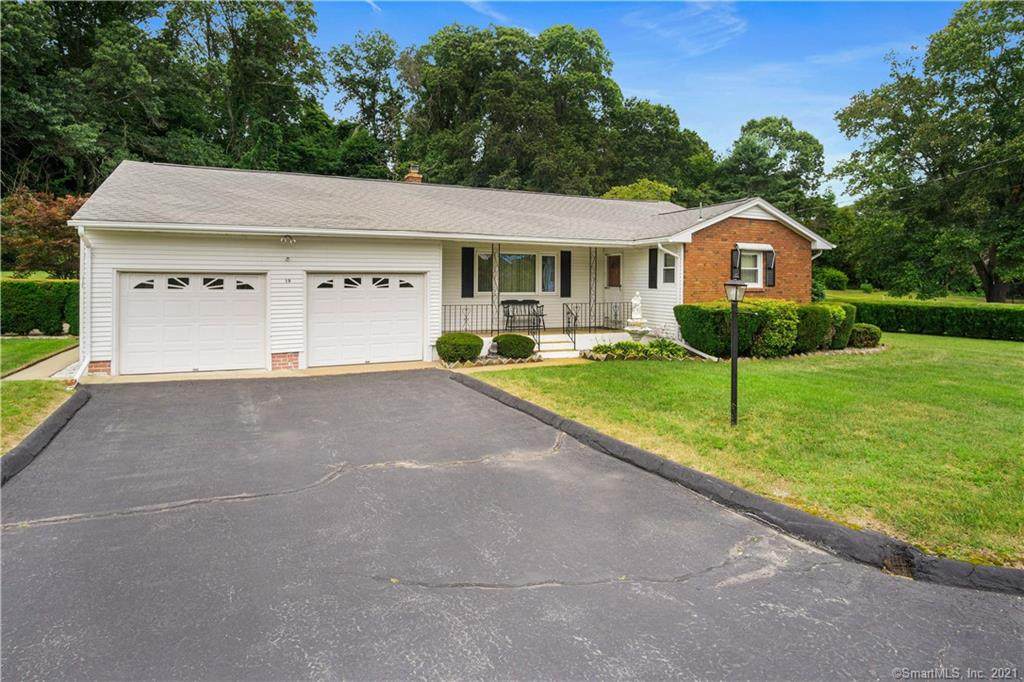 19 Meadow Lane - Photo 1
