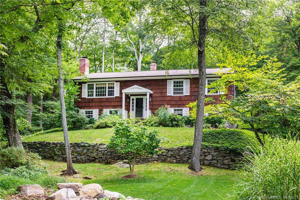 16 Ridgewood Road - Photo 1