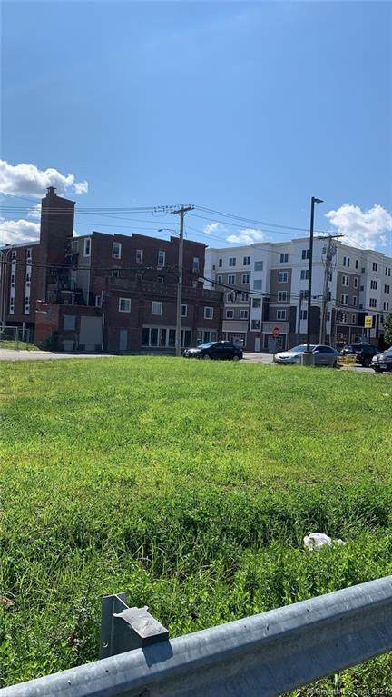 532 John Street - Photo 1