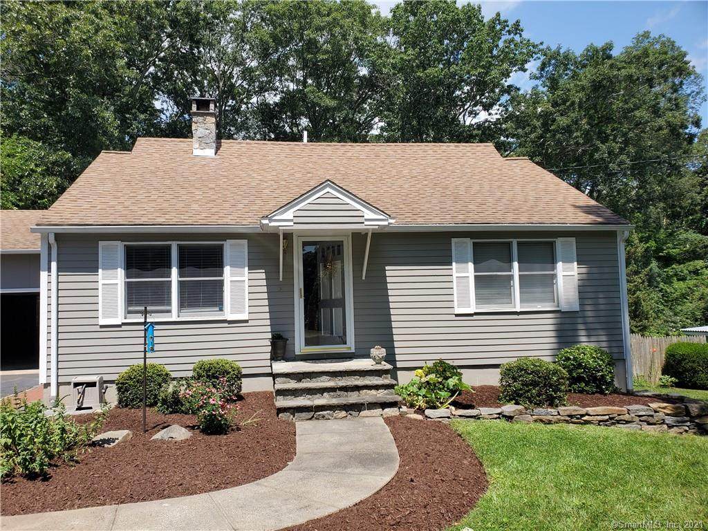 31 Rocky Ledge Drive - Photo 1