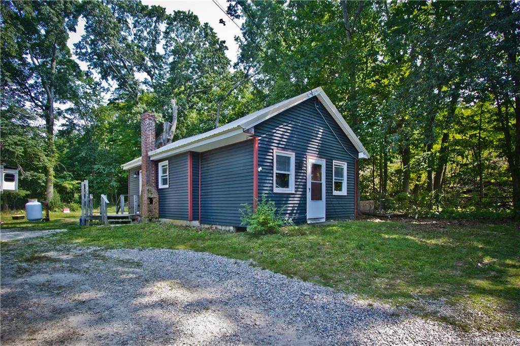 16 Shumway Avenue - Photo 1