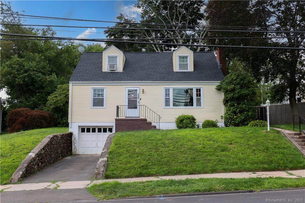248 Colonial Boulevard - Photo 1