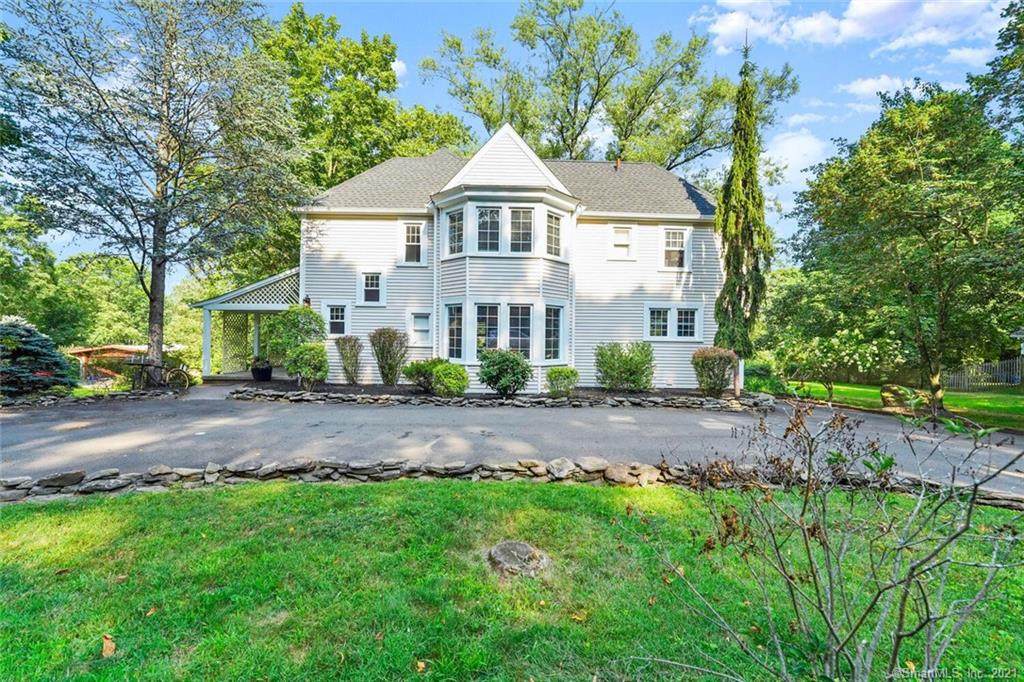 695 Forest Road - Photo 1