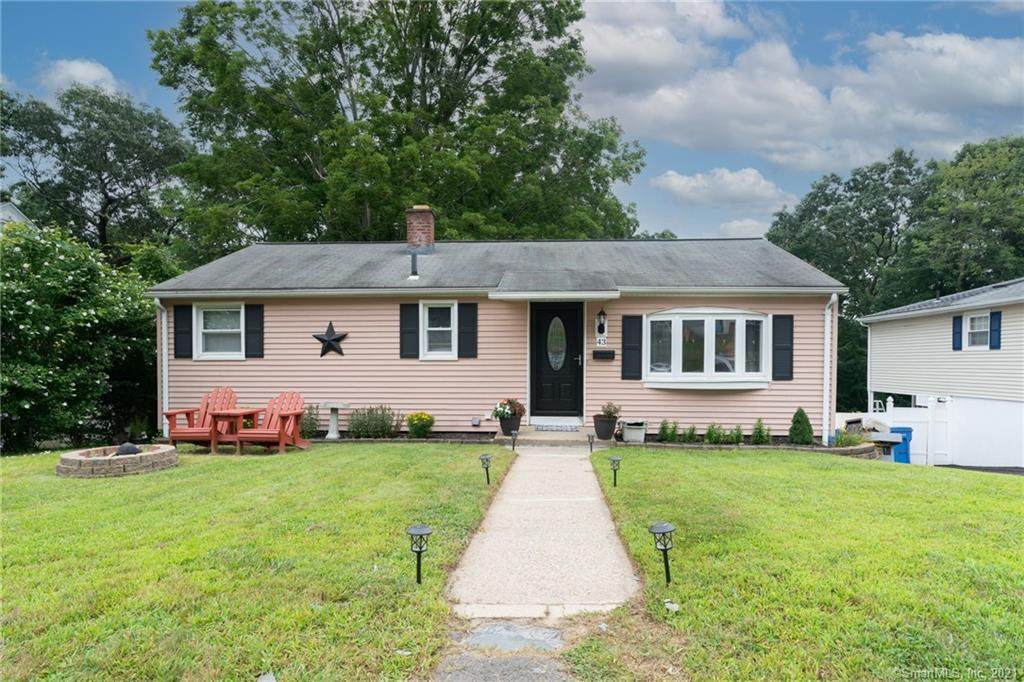 43 Robincrest Drive - Photo 1