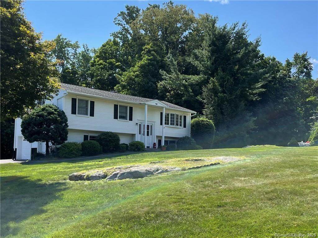 242 Dahlia Drive - Photo 1
