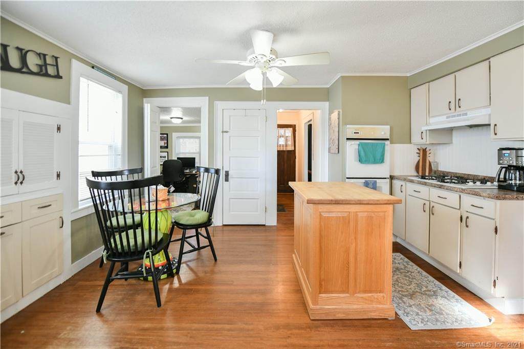 42 Middletown Avenue - Photo 1