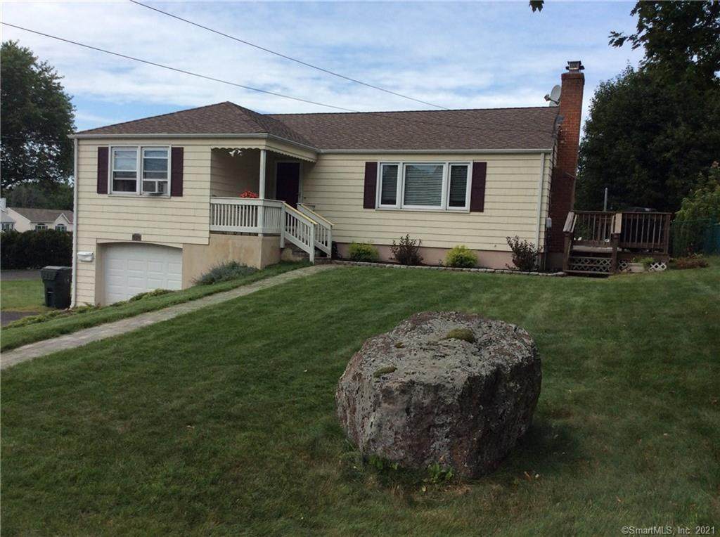 132 Stoddard Avenue - Photo 1