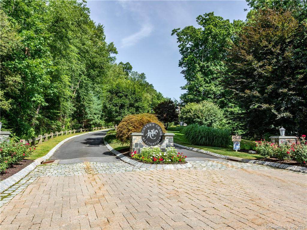 234 Hunter Drive - Photo 1