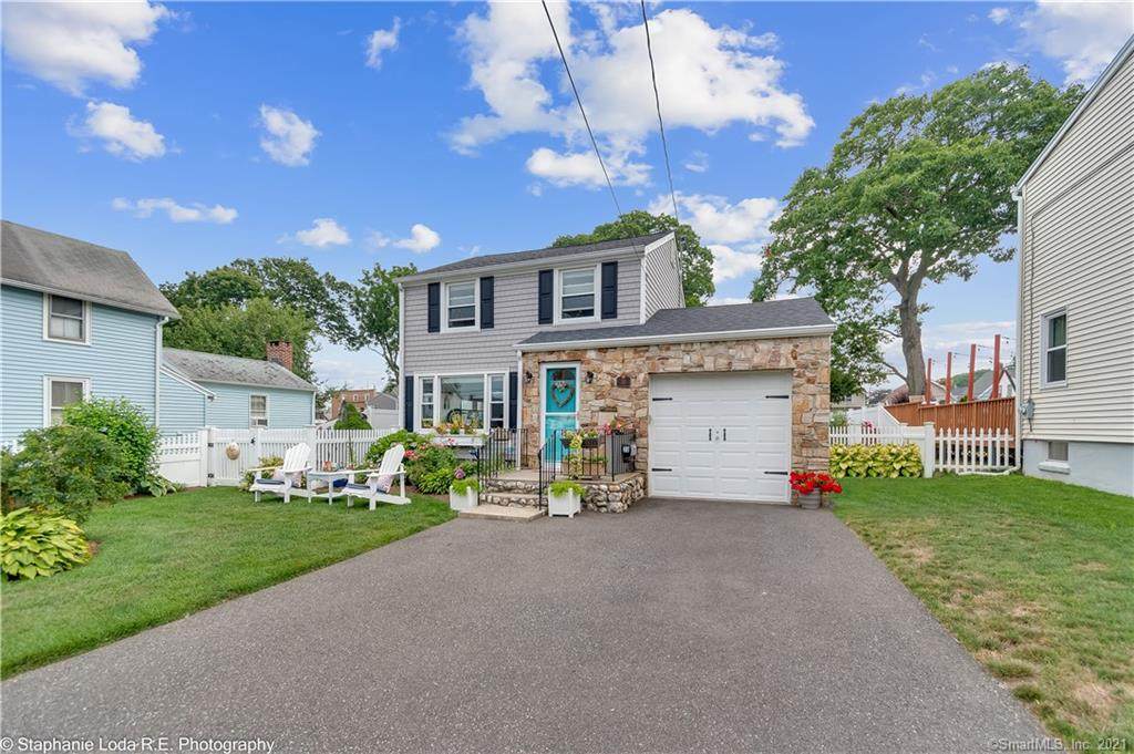 20 Brookdale Avenue - Photo 1