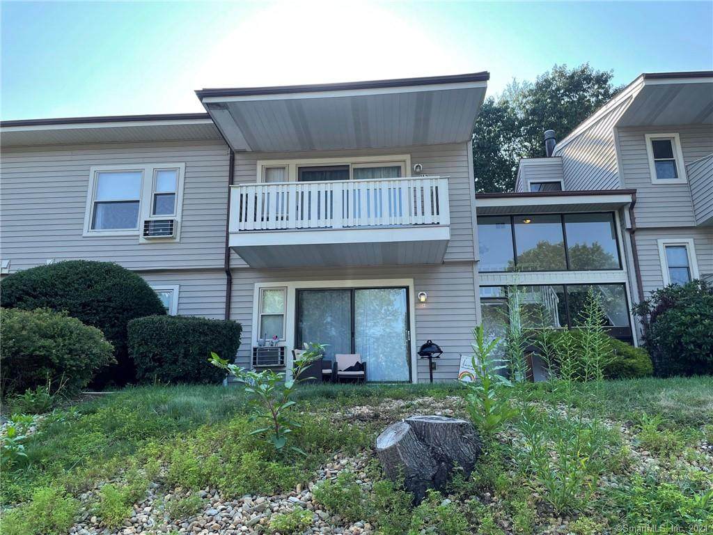 152 Laura Boulevard - Photo 1