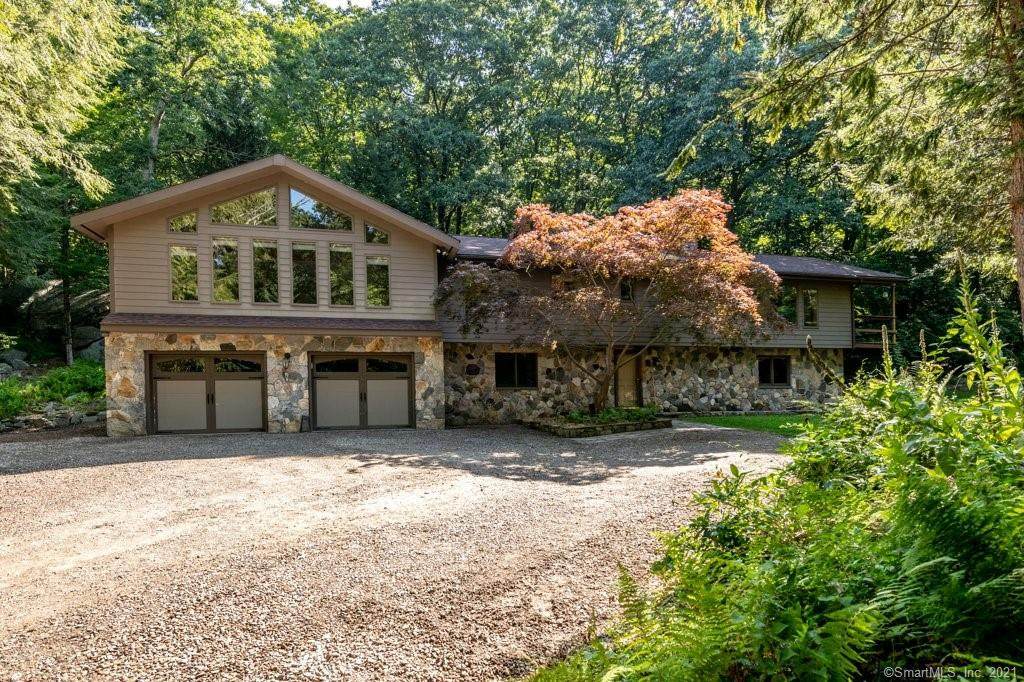 9 Sand Hill Road - Photo 1
