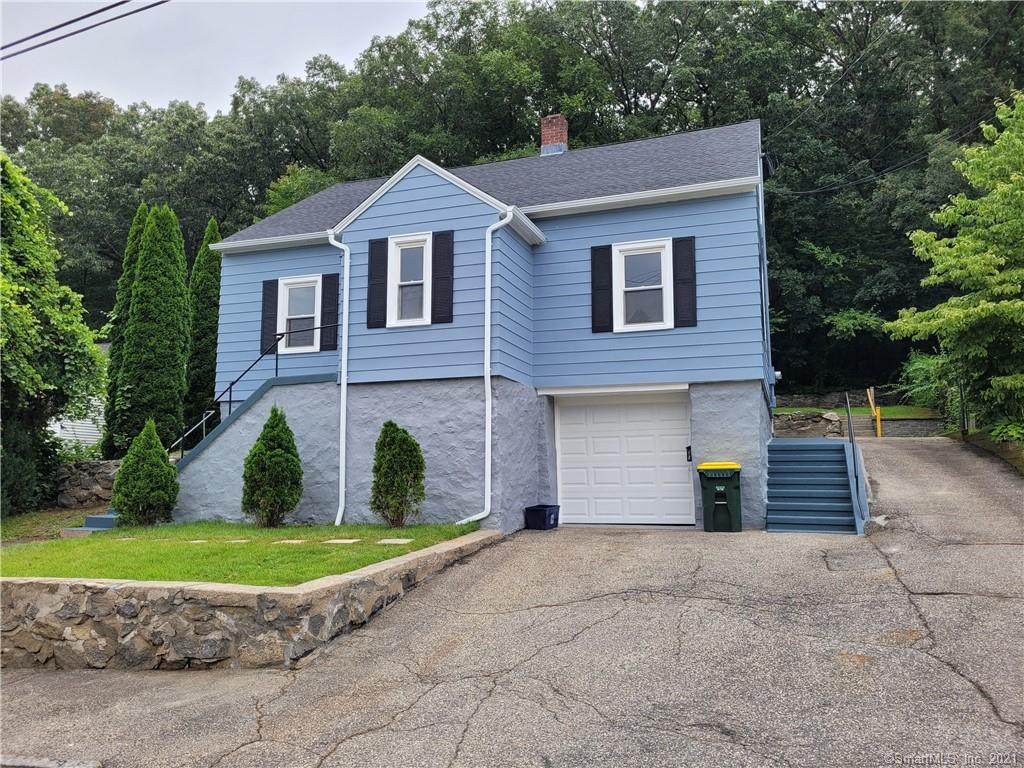45 Woodlawn Avenue - Photo 1