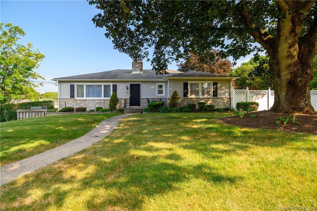 28 Sherry Lane - Photo 1