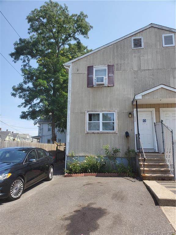 548 Harral Avenue - Photo 1