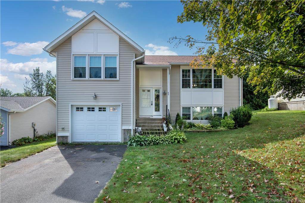 43 Algonquin Way - Photo 1