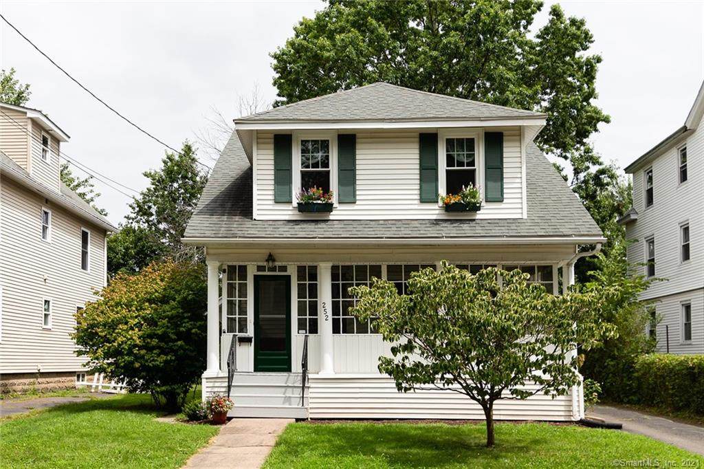 252 Whiting Lane - Photo 1
