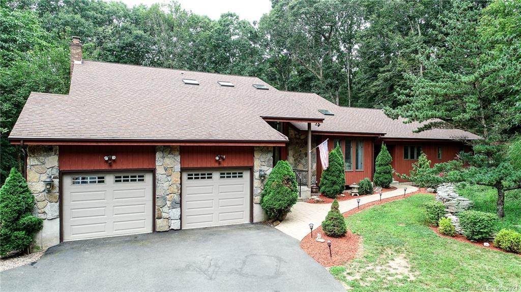 32 Laurel Lane - Photo 1
