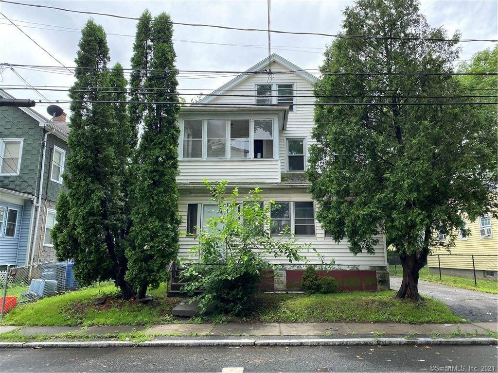 109 Charlotte Street - Photo 1