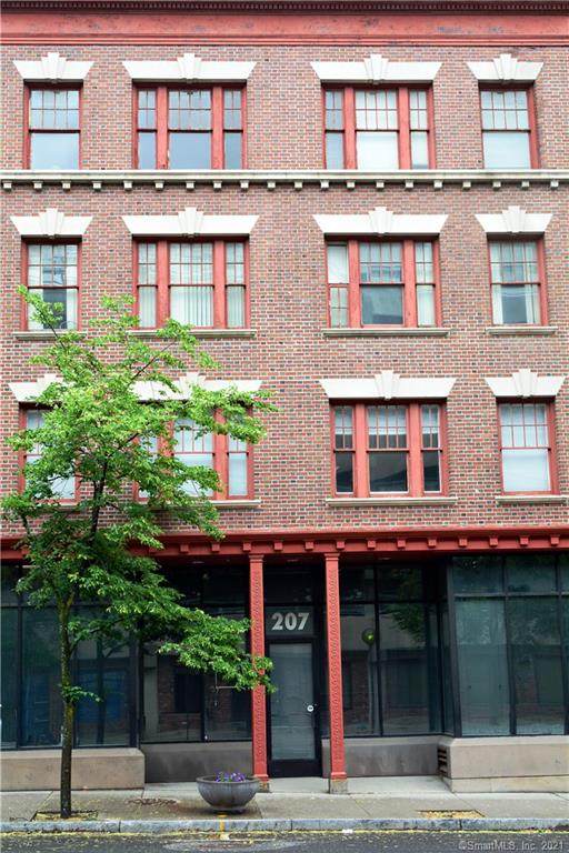 207 Bank Street - Photo 1