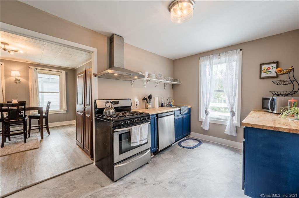 51 Willetts Avenue - Photo 1