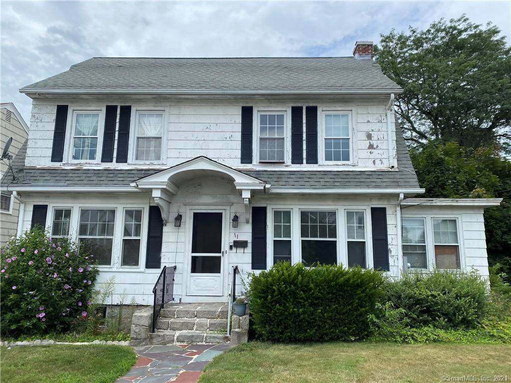 11 Woodlawn Road - Photo 1