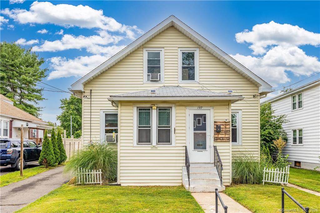 137 Queen Street - Photo 1