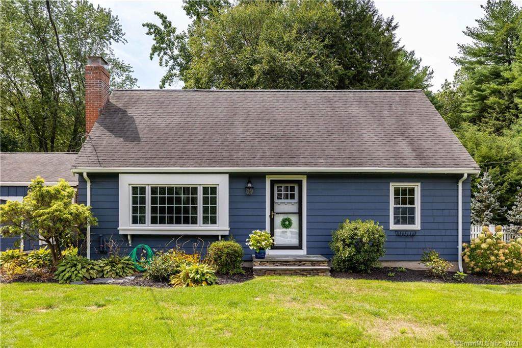 19 Westwood Drive - Photo 1