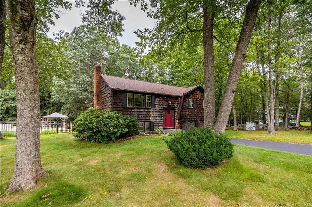 7 Surrey Drive - Photo 1